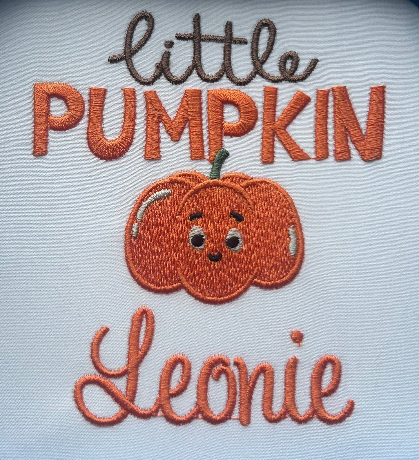 T-shirt mit Namen little Pumpkin