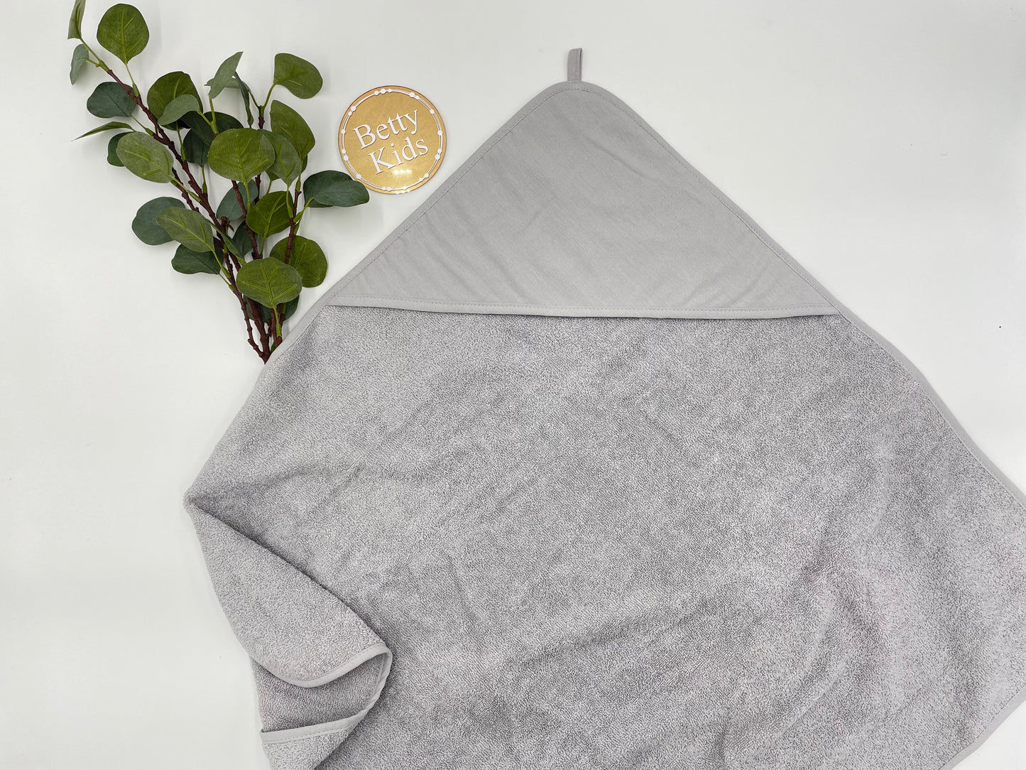 Kapuzenhandtuch mit Name | Boho Bär | grau