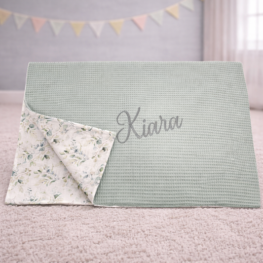 Babydecke mit Name mint/ Eukalyptus