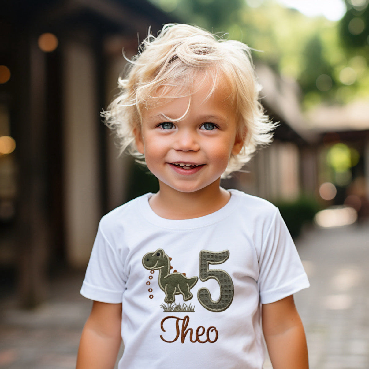 Geburtstags T-Shirt mit Name l grüner Dino
