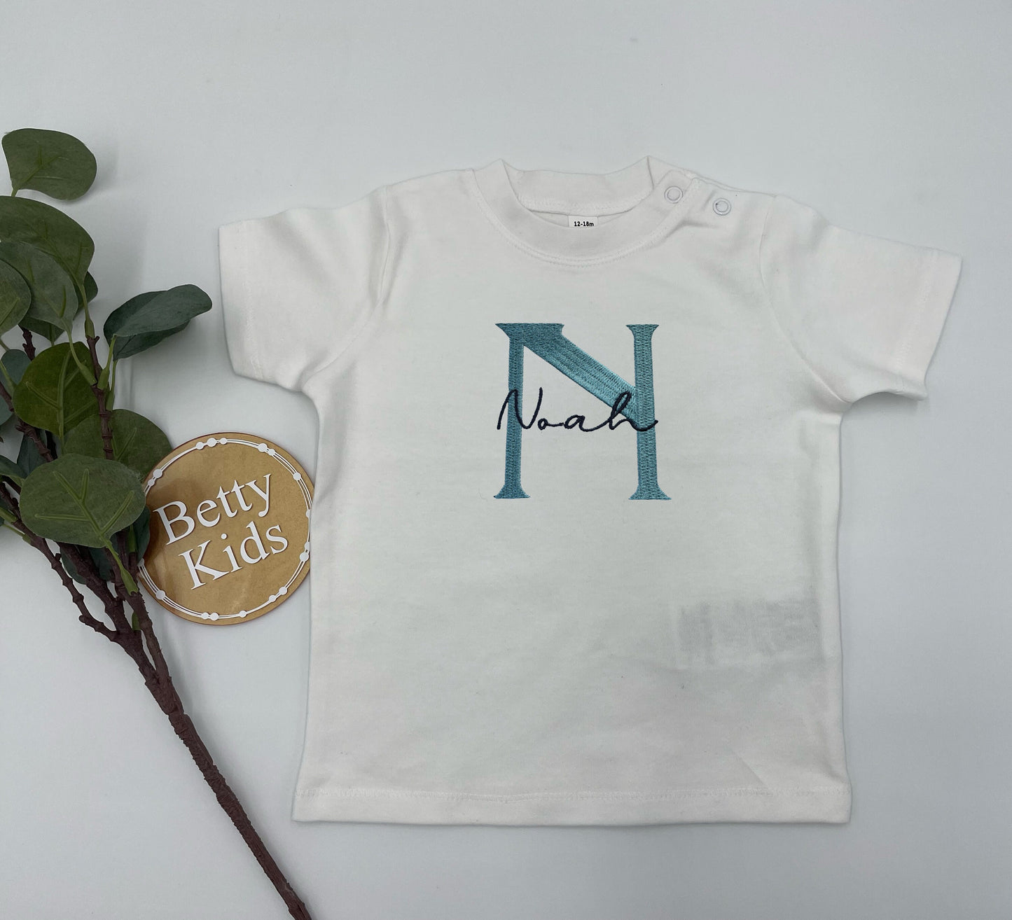 T-shirt mit Namen für Babys und Kleinkinder